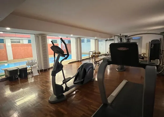 Design And Wellness With Pool And Gym Appartement