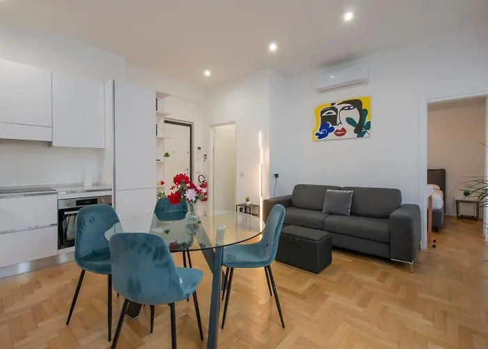 I-host - Bright 1br With Balcony In