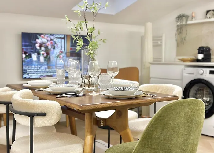 Designer Loft In Milan, Istria Subway Exit, Convenient Transportation * Milán