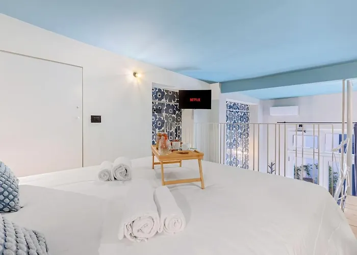 Design & Elegant In Navigli - ミラノ