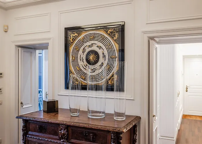 The Seven Stars - Montenapoleone * Milan