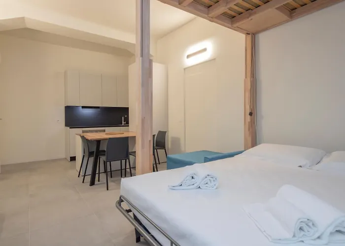 Apartment Duomo M5 A Stone's Throw From The Subway Milan