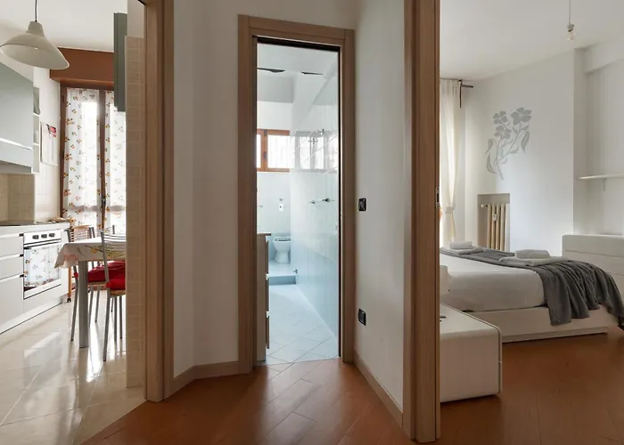 Guesthost - De Angeli Elegant *