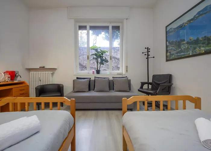 Comfortable And Quiet Near M4 Metro 아파트 밀라노