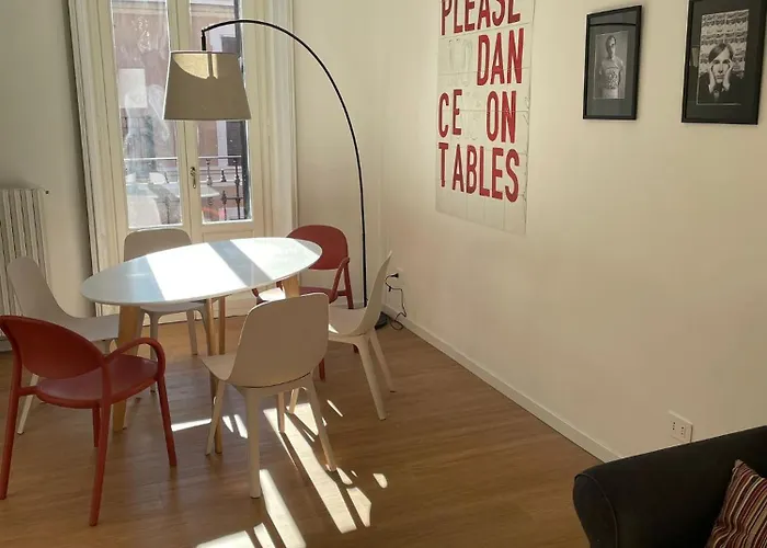 Lodovica Milano-metro M4-navigli-bocconi