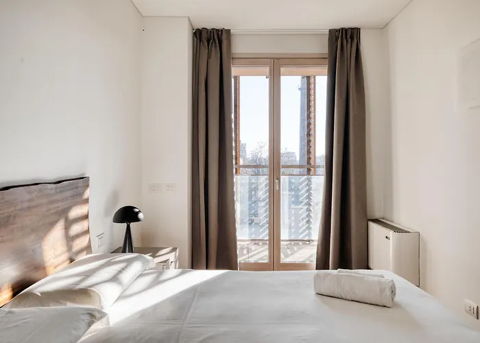 Giaxtower Palestra & Piscina Pure Living 5' Piano * Milaan