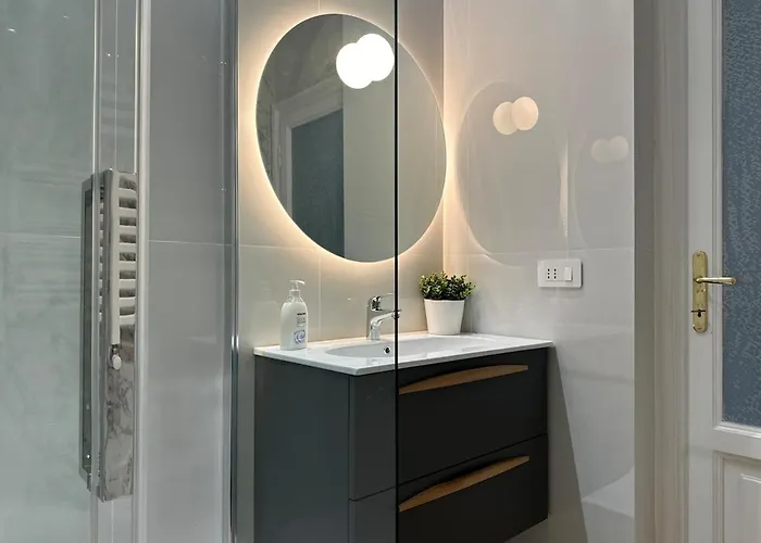 Convention Center Sempione Castle Double Bathroom Entire Apartment, 24h Supermarket, Nightlife 밀라노