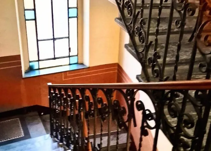 - Stylish, Historic, Luxury Apartamento Milão