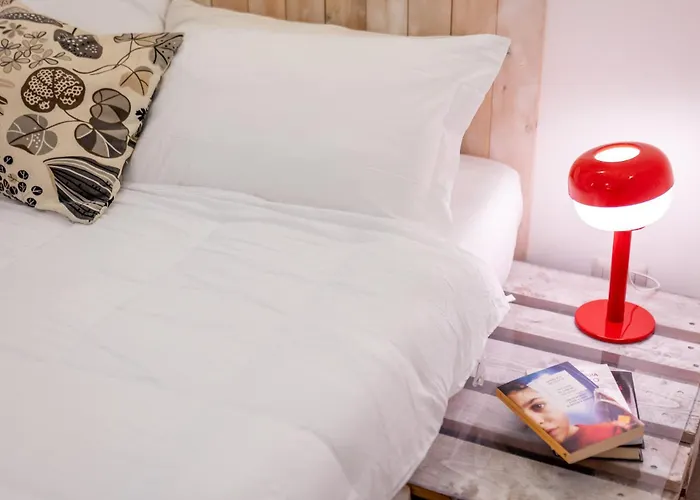 Modern One-bedroom Flat Near Corso