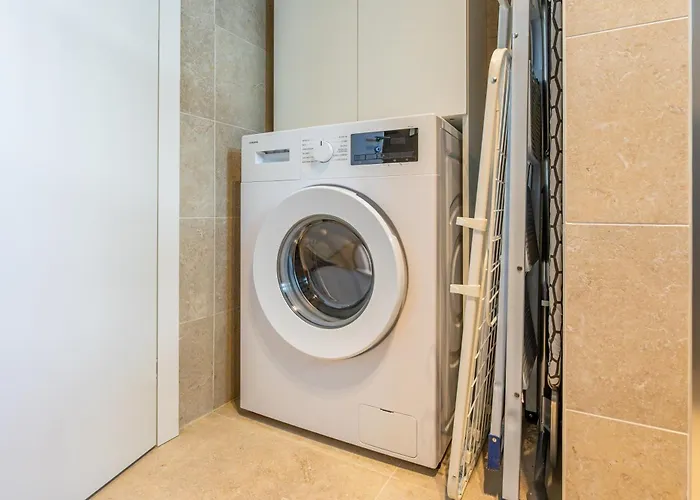 Uptown Nest - Terrazzo Privato E Garage Apartamento Milão