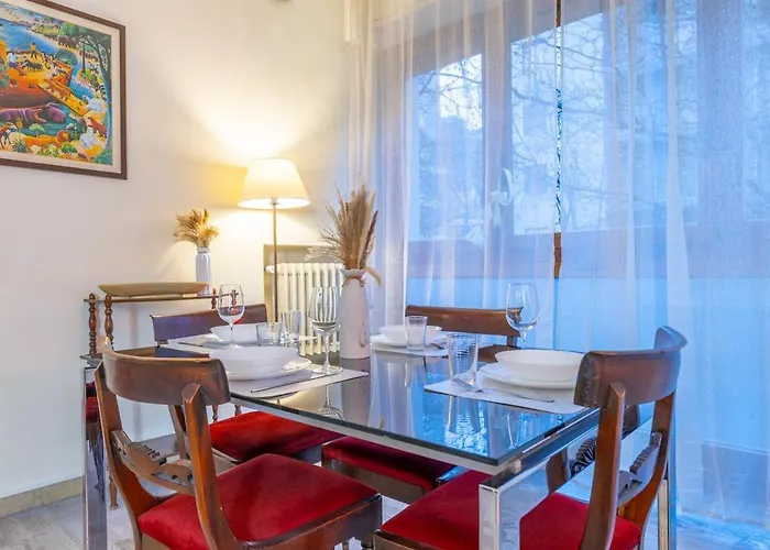 - Spacious And Bright Apartment, Elegant Area Milán