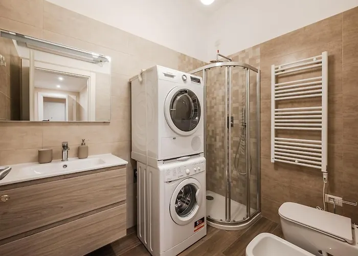 Modern Three Near The Metro Ac - Wifi 아파트 *