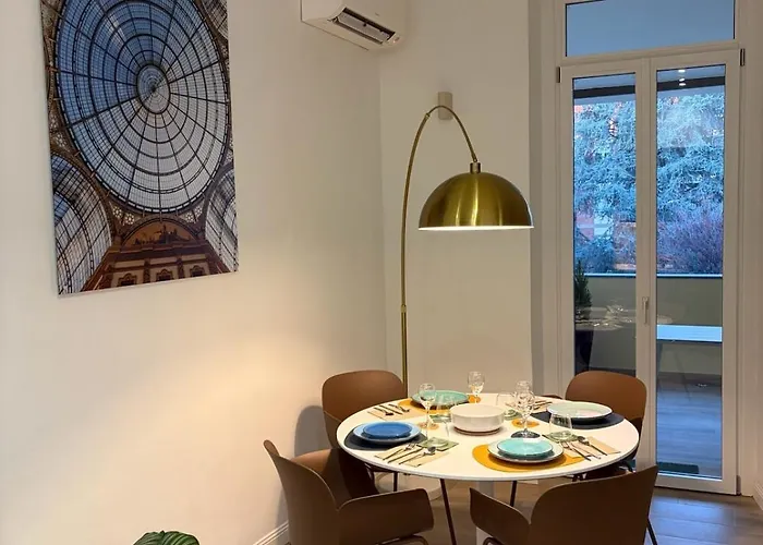 Premium Duomo Metro1, Comolake Trains11 Lägenhet *