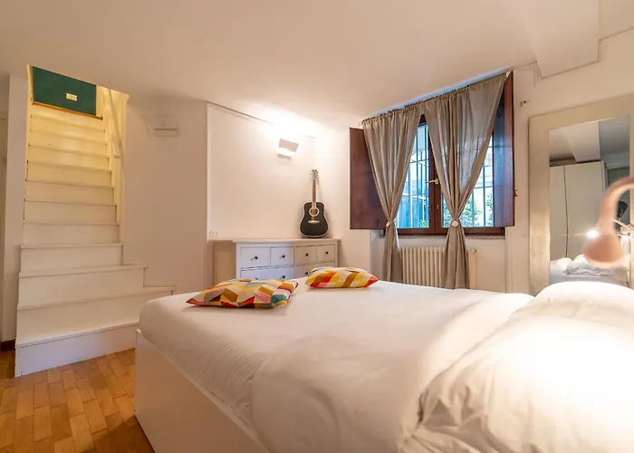 Porta Venezia - Confortevole Con Wifi E Ac Daire Milano