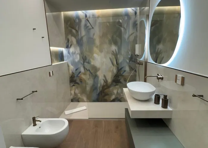 Luxury - Metropolitana M4- San Babila -stadio San Siro - Duomo - Aeroporto Linate - Castello Sforzesco Milano