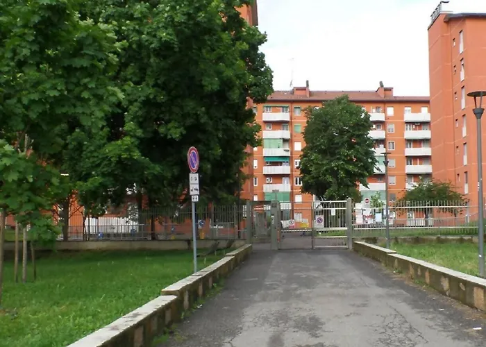 Grazioso Zona Mecenate - S.giulia Apartment *