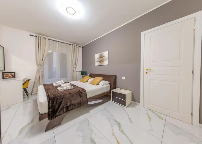 Porta Venezia 6 Posti Letto, Ampio Con Wifi Milano