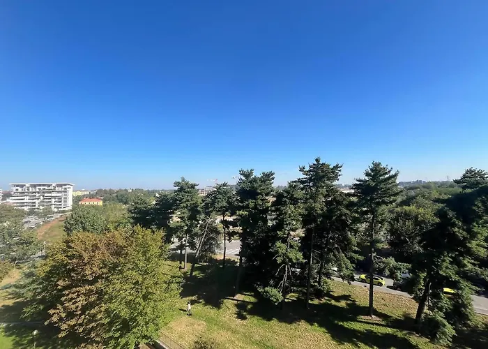 Apartment Grazioso Zona Mecenate - S.giulia