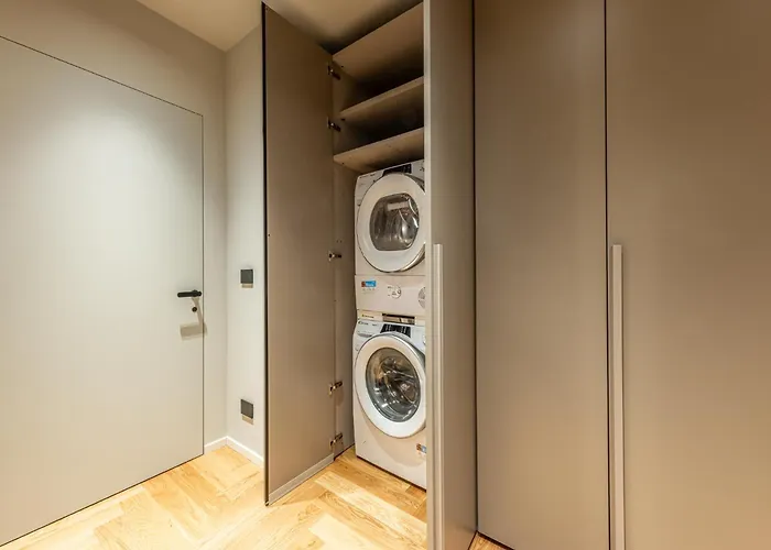 Luxury Modern Near Duomo - Exclusive & Apartment