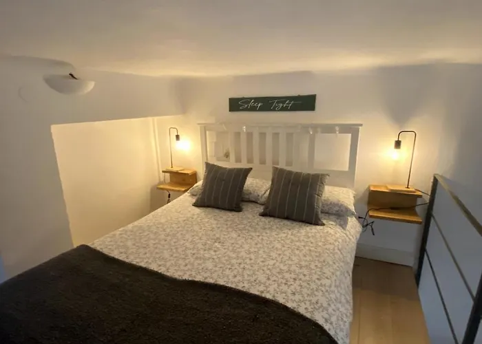 The Loft In The Yard Апартаменты