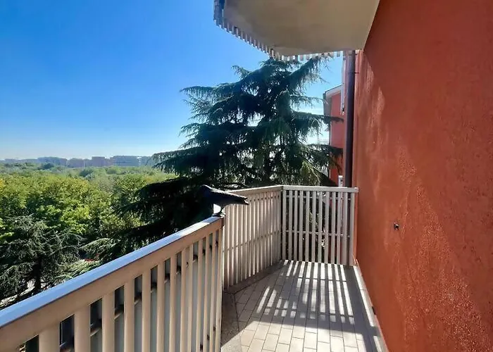 Apartment Grazioso Zona Mecenate - S.giulia *