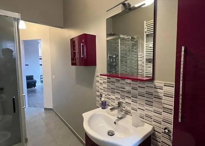 Grazioso Zona Mecenate - S.giulia Apartment *