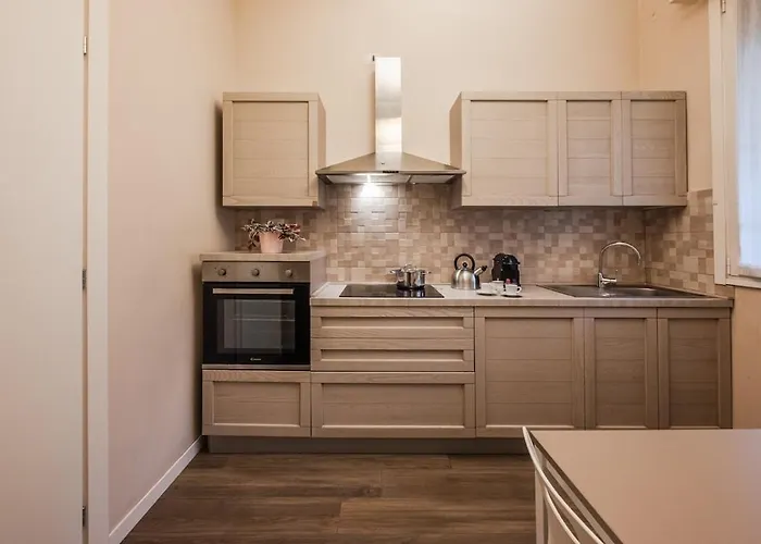 Modern Three Near The Metro Ac - Wifi 아파트