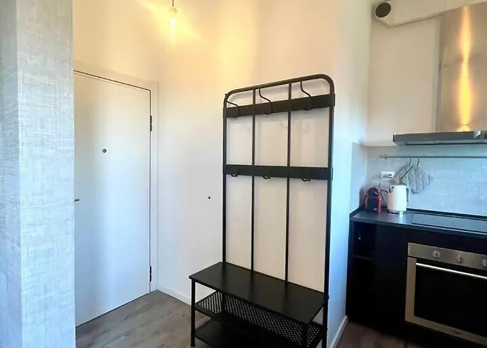 Grazioso Zona Mecenate - S.giulia Apartment *