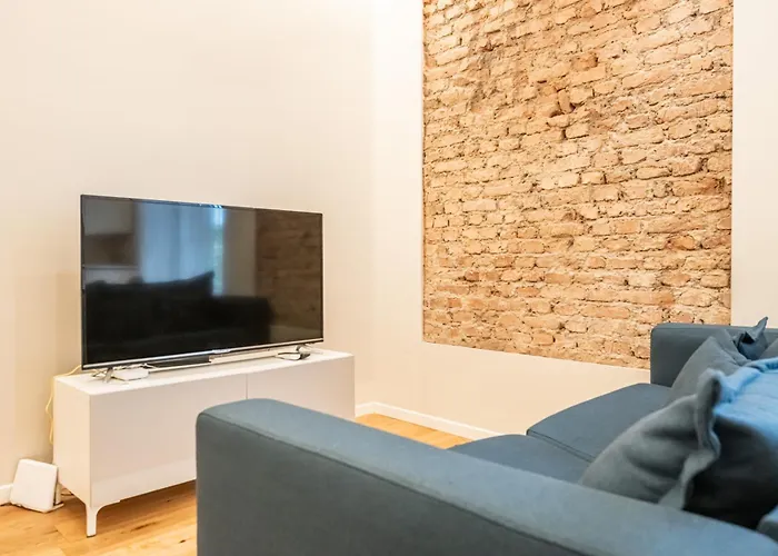 Ht Maison Angera Apartment Milan