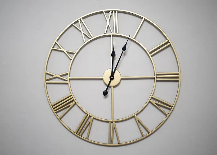 Modern Flat Near Skyline *