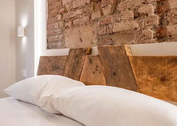 Ht Maison Angera Milan
