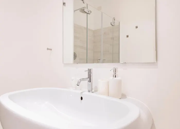 Easylife - - Poerio 31 - Porta Venezia * Milan