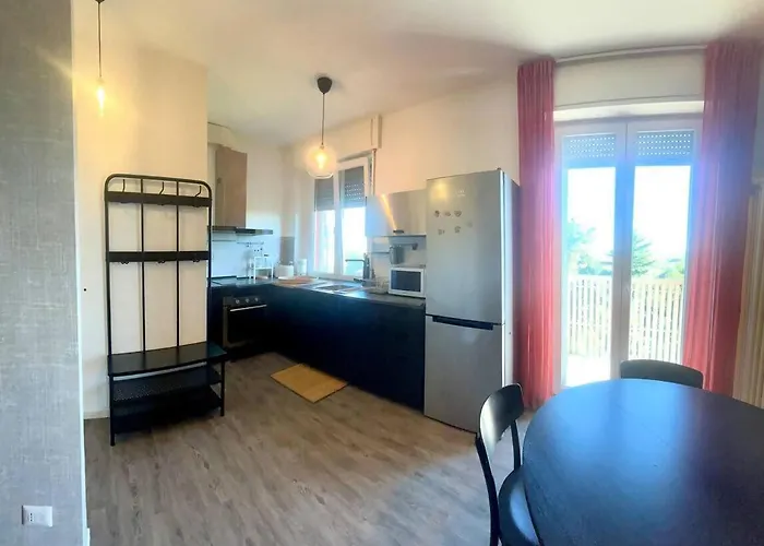 Grazioso Zona Mecenate - S.giulia Apartment