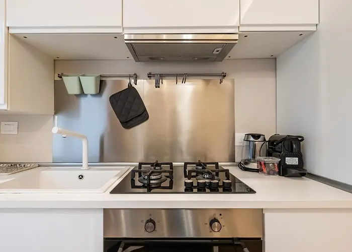Ht Maison Angera