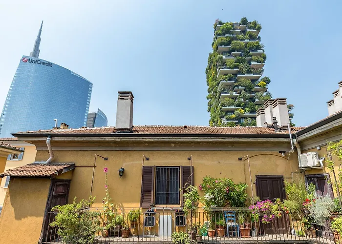 Modern Flat Near Skyline Milão
