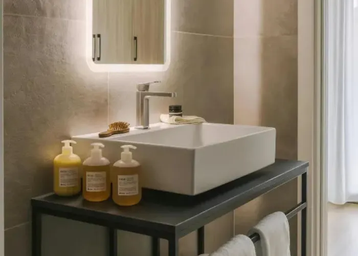 Numa Montenero ميلان