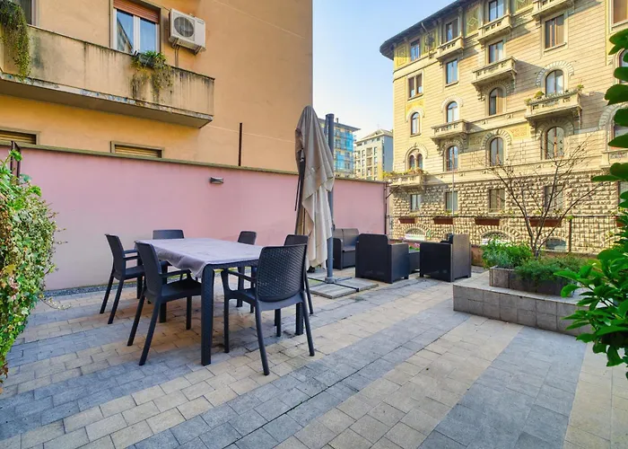 Terrace Charming In * Milánó