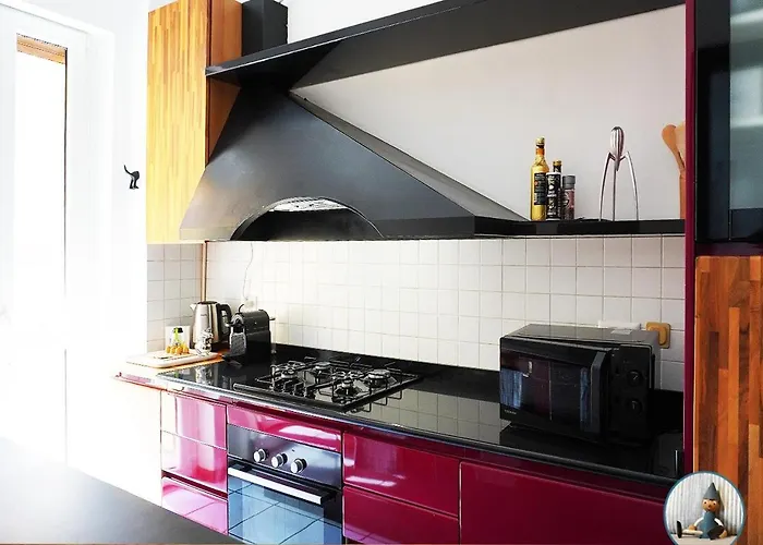 Апартаменты 10 Min - Bright & Modern, Up To 5 Beds