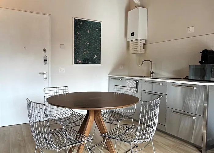 Nolo Urban Loft Milan-metro M1 Pasteur Lägenhet