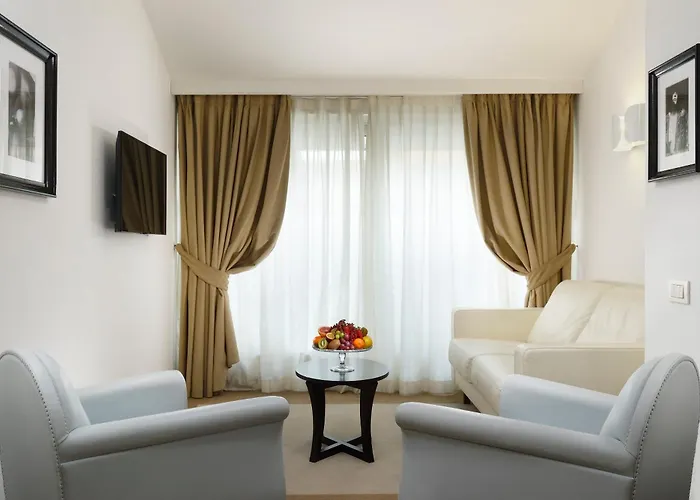 Maison | Esperienze 4* מילאנו