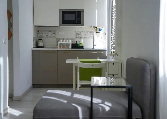 Apartment 21