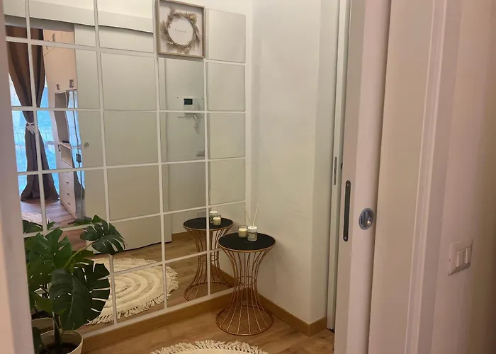 Lägenhet Acasadiimma 5 Min Da Bocconi 3 Stops Duomo E Navigli Con Wifi E Balcone *