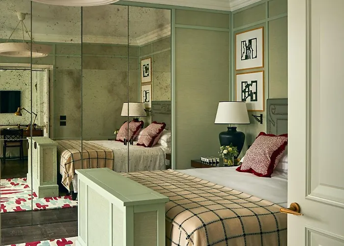 Rocco The Carlton 5*