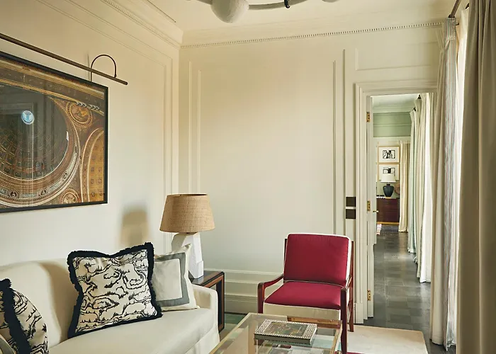 Rocco The Carlton Hotel