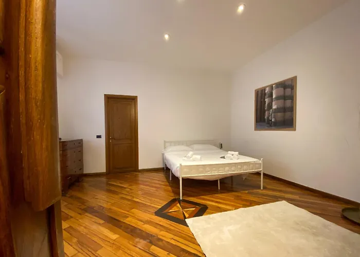 Quadrio Grand - Parking Space&garden Villa Milán
