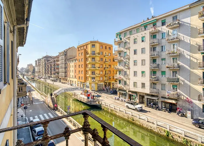 Atelier Navigli - Elegant Loft With Canal View * Milánó