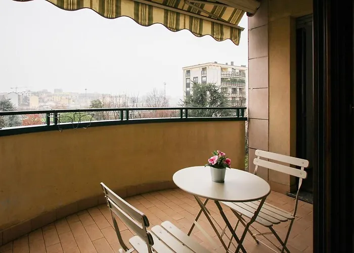 La Casa Di Marco - Luminoso A 2 Minuti Dalla Metro Appartement Milaan