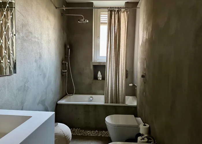 Appartement Urban Retreat Minutes Away From Duomo Cathedral Milaan