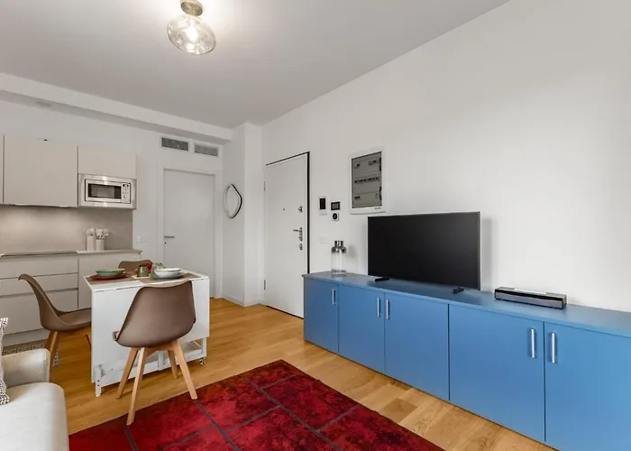 Apartment Bilocale Con Terrazzo Vicino M1 - San Siro *