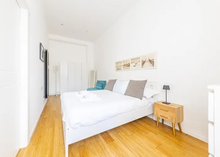 Bright And Elegant With Wifi Apartmán Milán